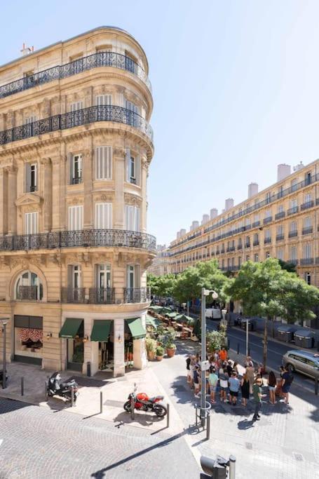 T2 - Rue De La Republique - Cosy Apartment Marseille Bagian luar foto
