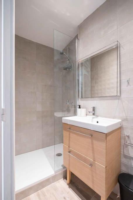 T2 - Rue De La Republique - Cosy Apartment Marseille Bagian luar foto